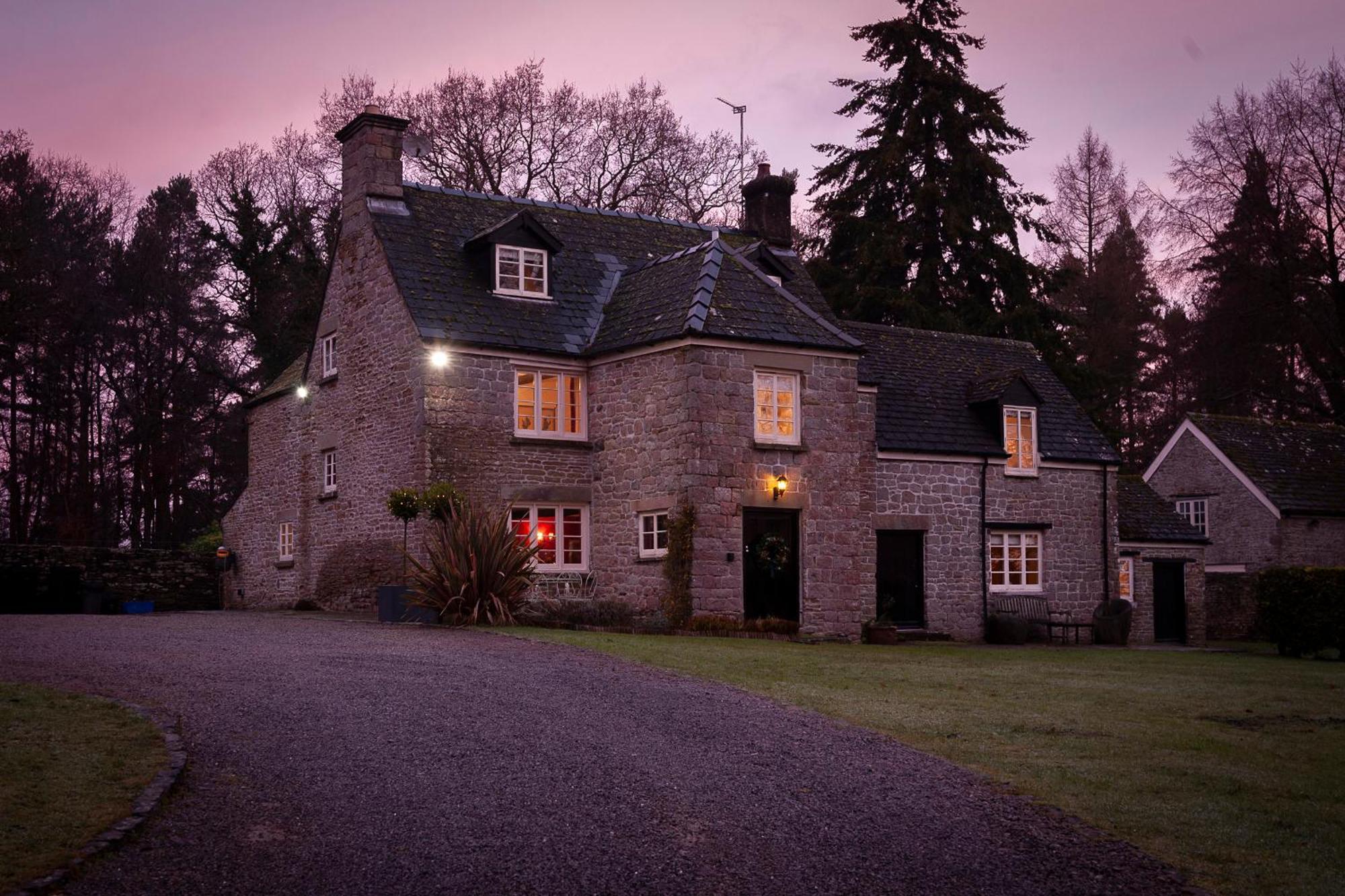 Danby Lodge Lydney Extérieur photo