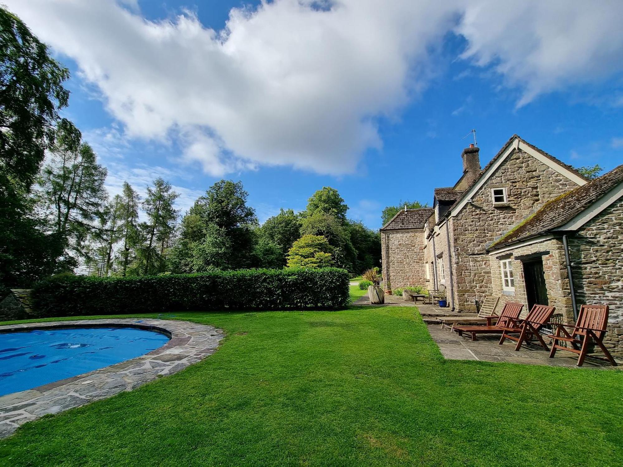 Danby Lodge Lydney Extérieur photo