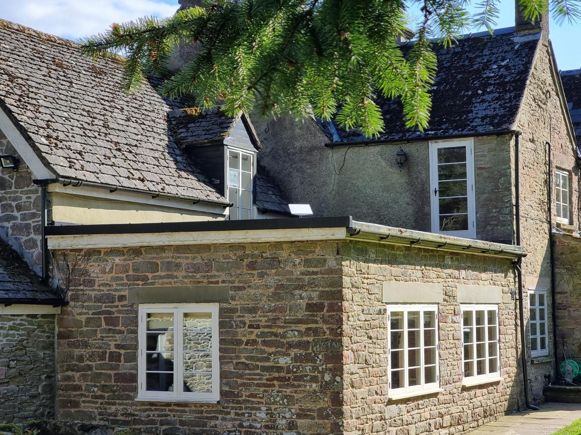 Danby Lodge Lydney Extérieur photo